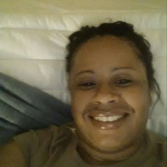 Meet your Posher, Monique - Picture 1 of 1